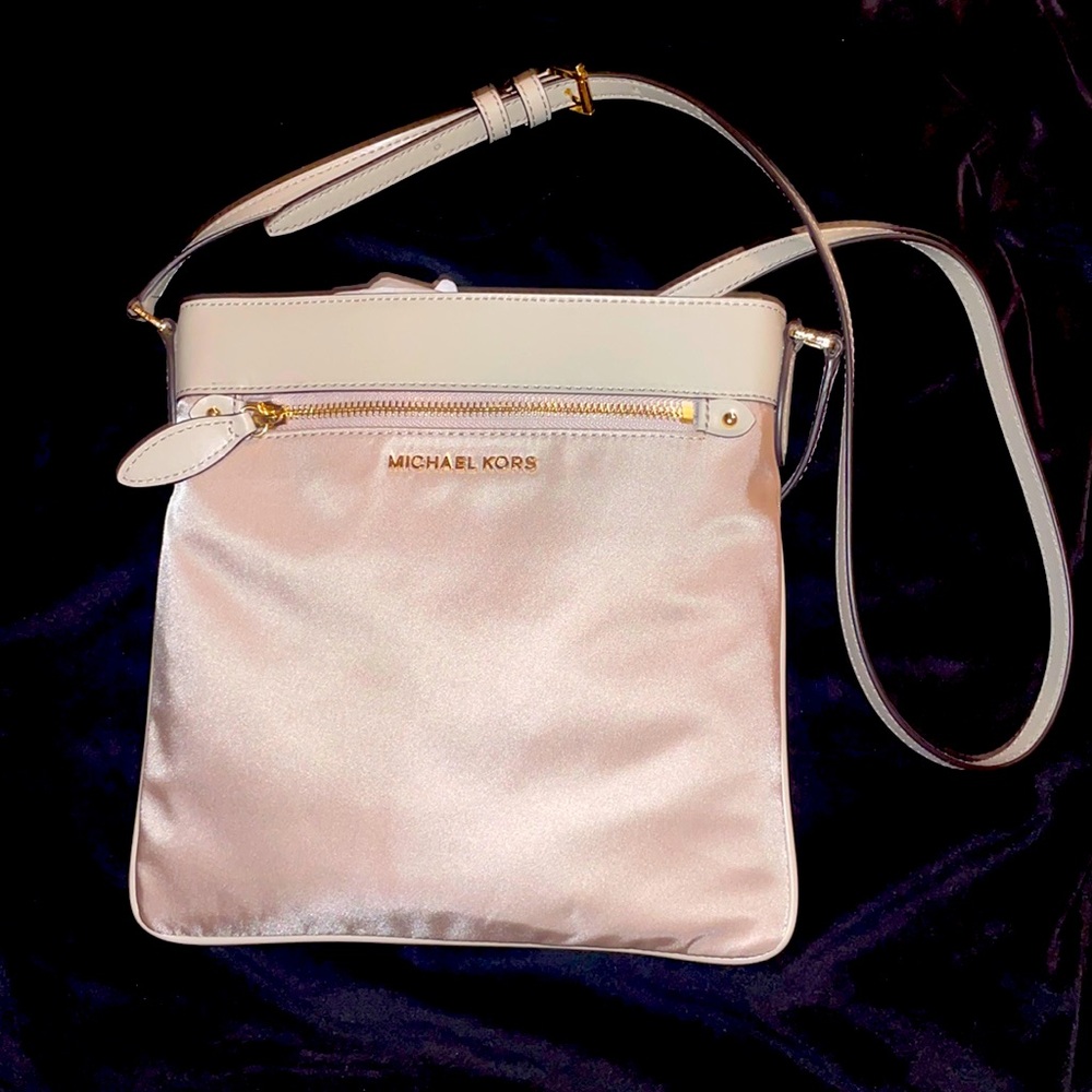 MICHAEL Michael Kors Connie Crossbody